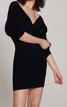 Load image into Gallery viewer, Black off shoulder Dress-M2