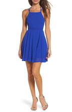 Load image into Gallery viewer, Stylish Backless Fashion Dress-M5