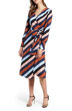 Load image into Gallery viewer, Long Sleeve fashion Dress-M4
