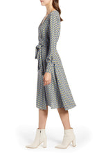 Load image into Gallery viewer, Long Sleeve fashion Dress-M4
