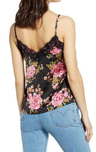 Load image into Gallery viewer, Sleeveless Fashion Top-M1
