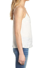 Load image into Gallery viewer, Sleeveless Fashion Top-M3
